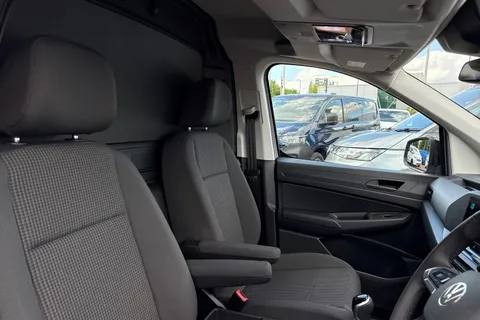 BD26TZW Volkswagen Caddy 2.0 TDI 102PS Commerce Pro Van [Tech Pack] Thumbnail #20