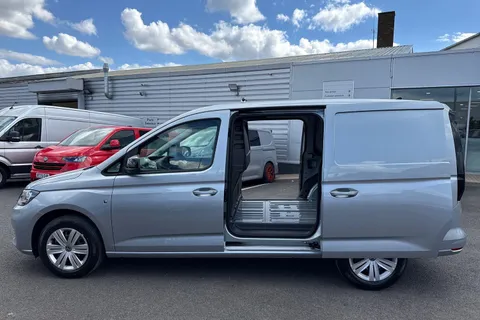 BD26TZW Volkswagen Caddy 2.0 TDI 102PS Commerce Pro Van [Tech Pack] Thumbnail #36