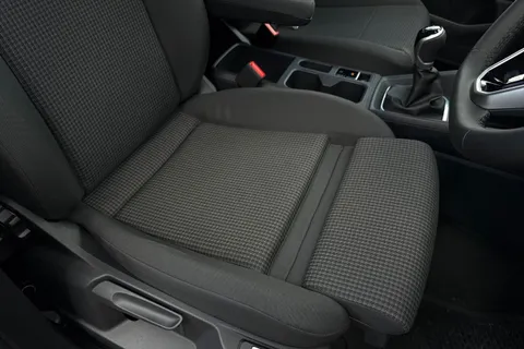 BD26TZW Volkswagen Caddy 2.0 TDI 102PS Commerce Pro Van [Tech Pack] Thumbnail #55