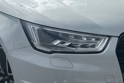 LO67FLD Audi A1 Black Edition Nav 1.4 TFSI cylinder on demand  150 PS S tronic Thumbnail #9