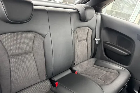 LO67FLD Audi A1 Black Edition Nav 1.4 TFSI cylinder on demand  150 PS S tronic Thumbnail #19