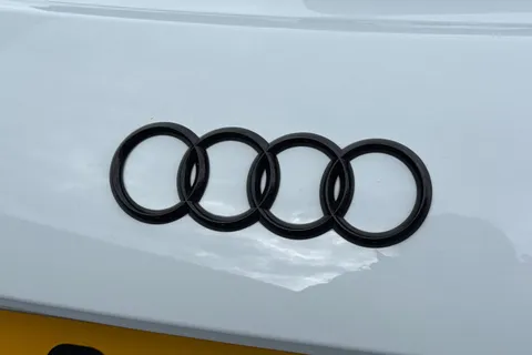 LO67FLD Audi A1 Black Edition Nav 1.4 TFSI cylinder on demand  150 PS S tronic Thumbnail #29