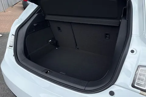LO67FLD Audi A1 Black Edition Nav 1.4 TFSI cylinder on demand  150 PS S tronic Thumbnail #30