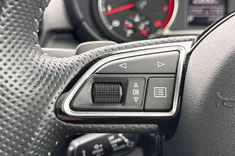 LO67FLD Audi A1 Black Edition Nav 1.4 TFSI cylinder on demand  150 PS S tronic Thumbnail #42