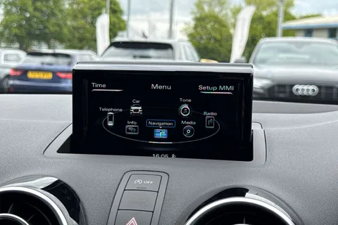 LO67FLD Audi A1 Black Edition Nav 1.4 TFSI cylinder on demand  150 PS S tronic Thumbnail #47