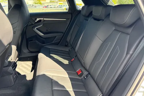 19 of 66 for Audi A3 S line TFSI 116 PS S tronic
