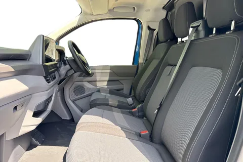 15 of 52 for VOLKSWAGEN TRANSPORTER 2.0 TDI 150 Commerce Pro Van 4MOTION Auto