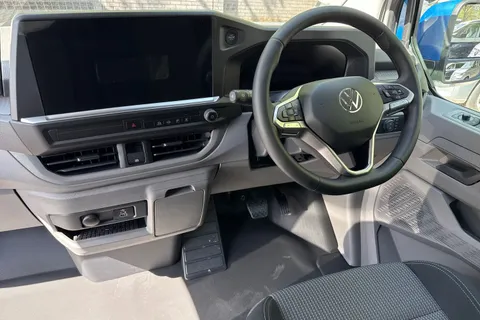 17 of 52 for VOLKSWAGEN TRANSPORTER 2.0 TDI 150 Commerce Pro Van 4MOTION Auto