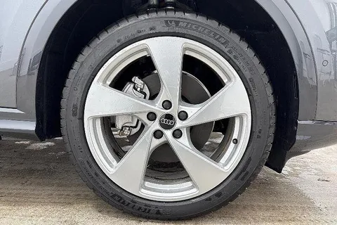 5 of 12 for Audi Q5 S line TFSI quattro 204 PS S tronic