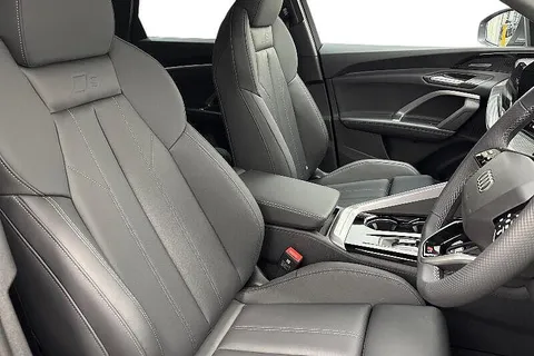 10 of 12 for Audi Q5 S line TFSI quattro 204 PS S tronic