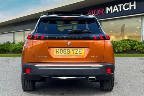 4 of 67 for PEUGEOT 2008 1.2 PureTech GT Line Euro 6 (s/s) 5dr
