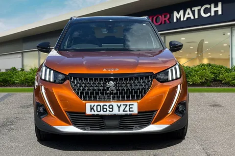 6 of 67 for PEUGEOT 2008 1.2 PureTech GT Line Euro 6 (s/s) 5dr