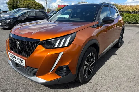 27 of 67 for PEUGEOT 2008 1.2 PureTech GT Line Euro 6 (s/s) 5dr