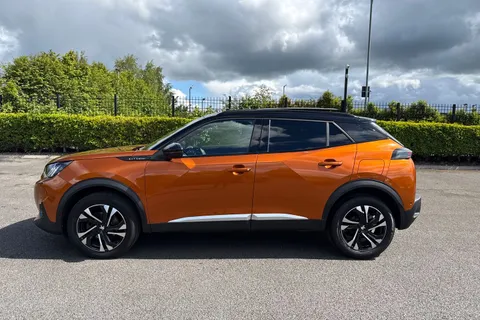 39 of 67 for PEUGEOT 2008 1.2 PureTech GT Line Euro 6 (s/s) 5dr
