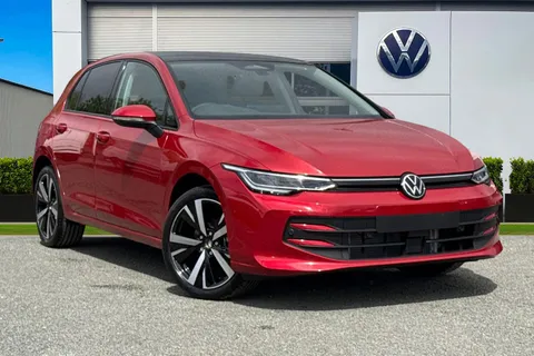 Volkswagen Golf 2.0 TDI Match Euro 6 (s/s) 5dr Thumbnail #1