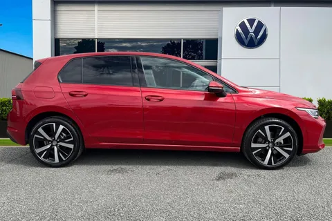 Volkswagen Golf 2.0 TDI Match Euro 6 (s/s) 5dr Thumbnail #3