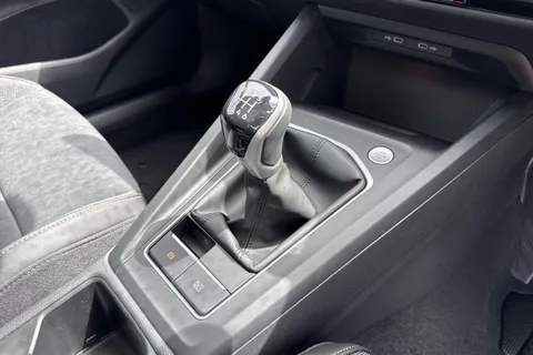 Volkswagen Golf 2.0 TDI Match Euro 6 (s/s) 5dr Thumbnail #22