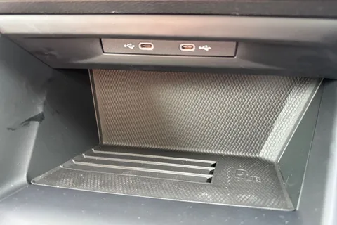 Volkswagen Golf 2.0 TDI Match Euro 6 (s/s) 5dr Thumbnail #38