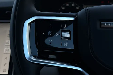  Land Rover Discovery Sport 2.0 D200 MHEV Metropolitan Auto 4WD Euro 6 (s/s) 5dr Thumbnail #17