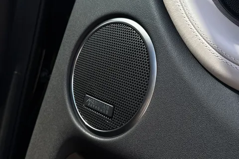  Land Rover Discovery Sport 2.0 D200 MHEV Metropolitan Auto 4WD Euro 6 (s/s) 5dr Thumbnail #23