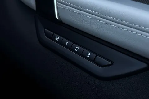  Land Rover Discovery Sport 2.0 D200 MHEV Metropolitan Auto 4WD Euro 6 (s/s) 5dr Thumbnail #33