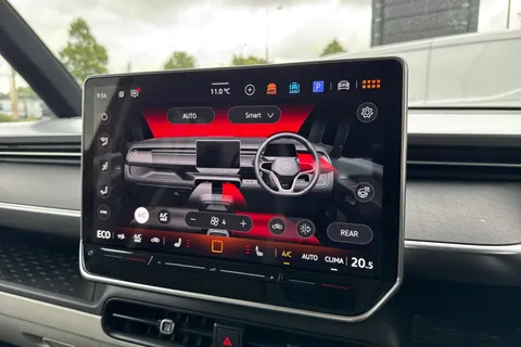 KM25FHZ Volkswagen ID. Buzz 210kW Style Pro 79kWh 5dr Auto in