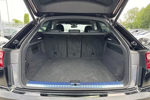 7 of 56 for Audi Q8 SUV Black Edition 50 TDI quattro 286 PS tiptronic
