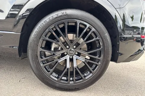 13 of 56 for Audi Q8 SUV Black Edition 50 TDI quattro 286 PS tiptronic