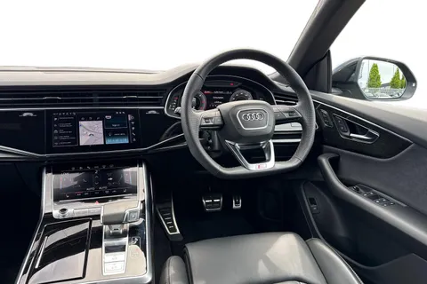 18 of 56 for Audi Q8 SUV Black Edition 50 TDI quattro 286 PS tiptronic