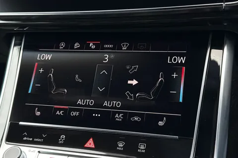 22 of 56 for Audi Q8 SUV Black Edition 50 TDI quattro 286 PS tiptronic
