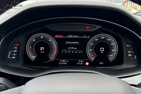 38 of 56 for Audi Q8 SUV Black Edition 50 TDI quattro 286 PS tiptronic