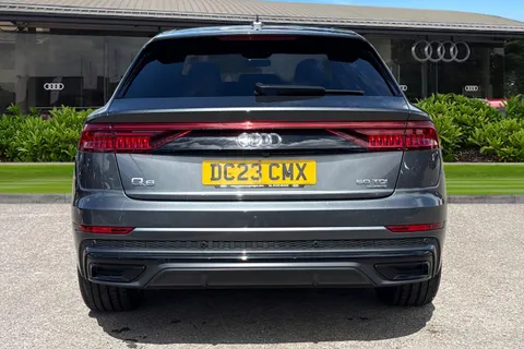 4 of 54 for Audi Q8 Black Edition 50 TDI quattro 286 PS tiptronic