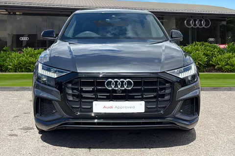 6 of 54 for Audi Q8 Black Edition 50 TDI quattro 286 PS tiptronic