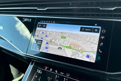 38 of 54 for Audi Q8 Black Edition 50 TDI quattro 286 PS tiptronic