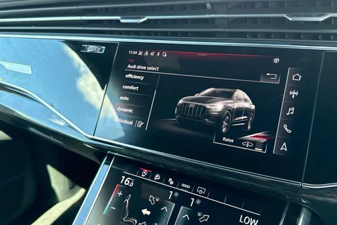 42 of 54 for Audi Q8 Black Edition 50 TDI quattro 286 PS tiptronic