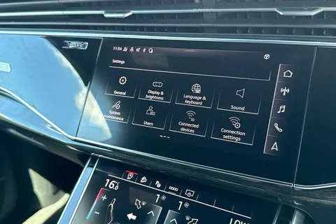 46 of 54 for Audi Q8 Black Edition 50 TDI quattro 286 PS tiptronic