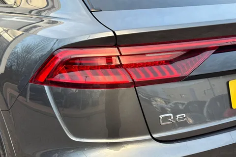 8 of 67 for Audi Q8 Black Edition 55 TFSI quattro 340 PS tiptronic