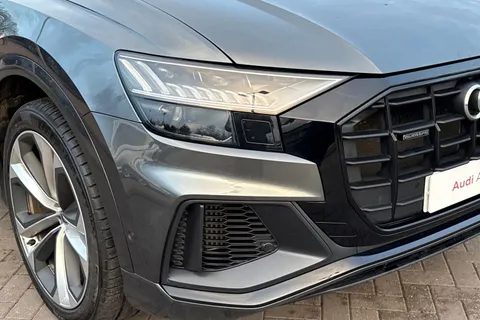 9 of 67 for Audi Q8 Black Edition 55 TFSI quattro 340 PS tiptronic