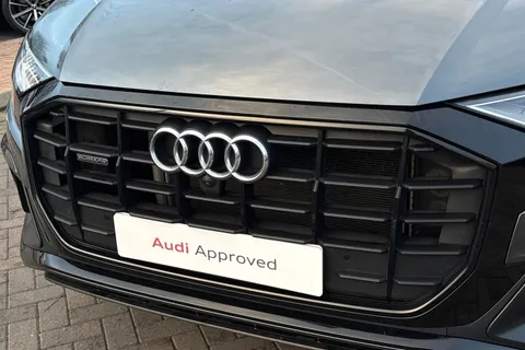 51 of 67 for Audi Q8 Black Edition 55 TFSI quattro 340 PS tiptronic