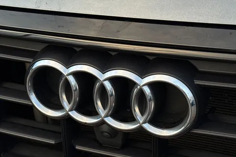 52 of 67 for Audi Q8 Black Edition 55 TFSI quattro 340 PS tiptronic