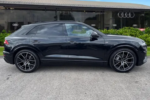 3 of 57 for Audi Q8 Black Edition 50 TDI quattro 286 PS tiptronic