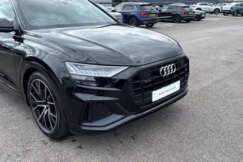 9 of 57 for Audi Q8 Black Edition 50 TDI quattro 286 PS tiptronic