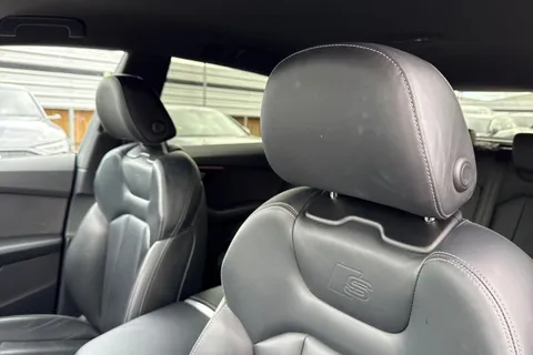 24 of 57 for Audi Q8 Black Edition 50 TDI quattro 286 PS tiptronic