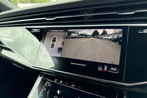 32 of 57 for Audi Q8 Black Edition 50 TDI quattro 286 PS tiptronic