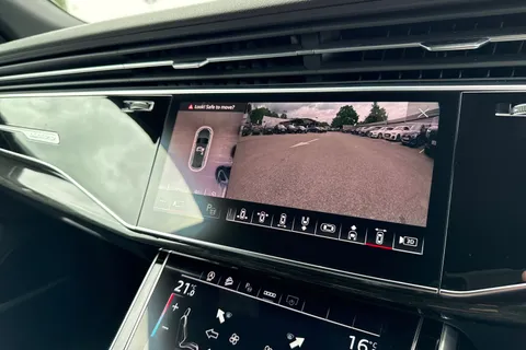 33 of 57 for Audi Q8 Black Edition 50 TDI quattro 286 PS tiptronic