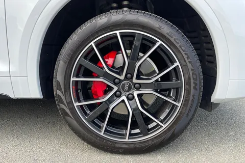 PN22LMK Audi Q5 Edition 1 40 TDI quattro 204 PS S tronic Thumbnail #10