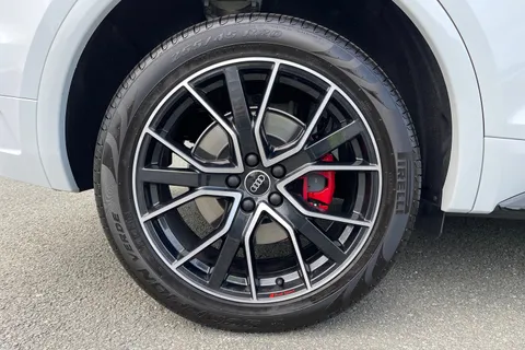 PN22LMK Audi Q5 Edition 1 40 TDI quattro 204 PS S tronic Thumbnail #11