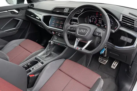 SE21OFA Audi Q3 35 TFSI Black Edition 5dr S Tronic Thumbnail #5