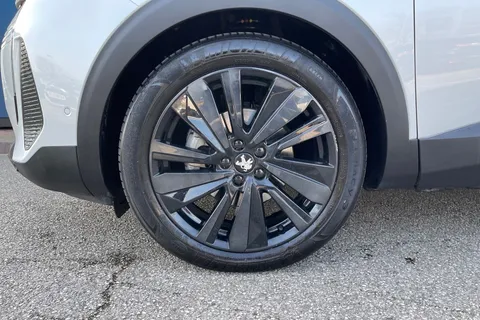 DE71ENM PEUGEOT 3008 1.2 PureTech GT Premium 5dr EAT8 Thumbnail #10