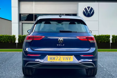 MM72VNV Volkswagen Golf 1.0 Life 5dr ** SAT NAV, SENSORS, AMIBENT LIGHTING ** Thumbnail #5